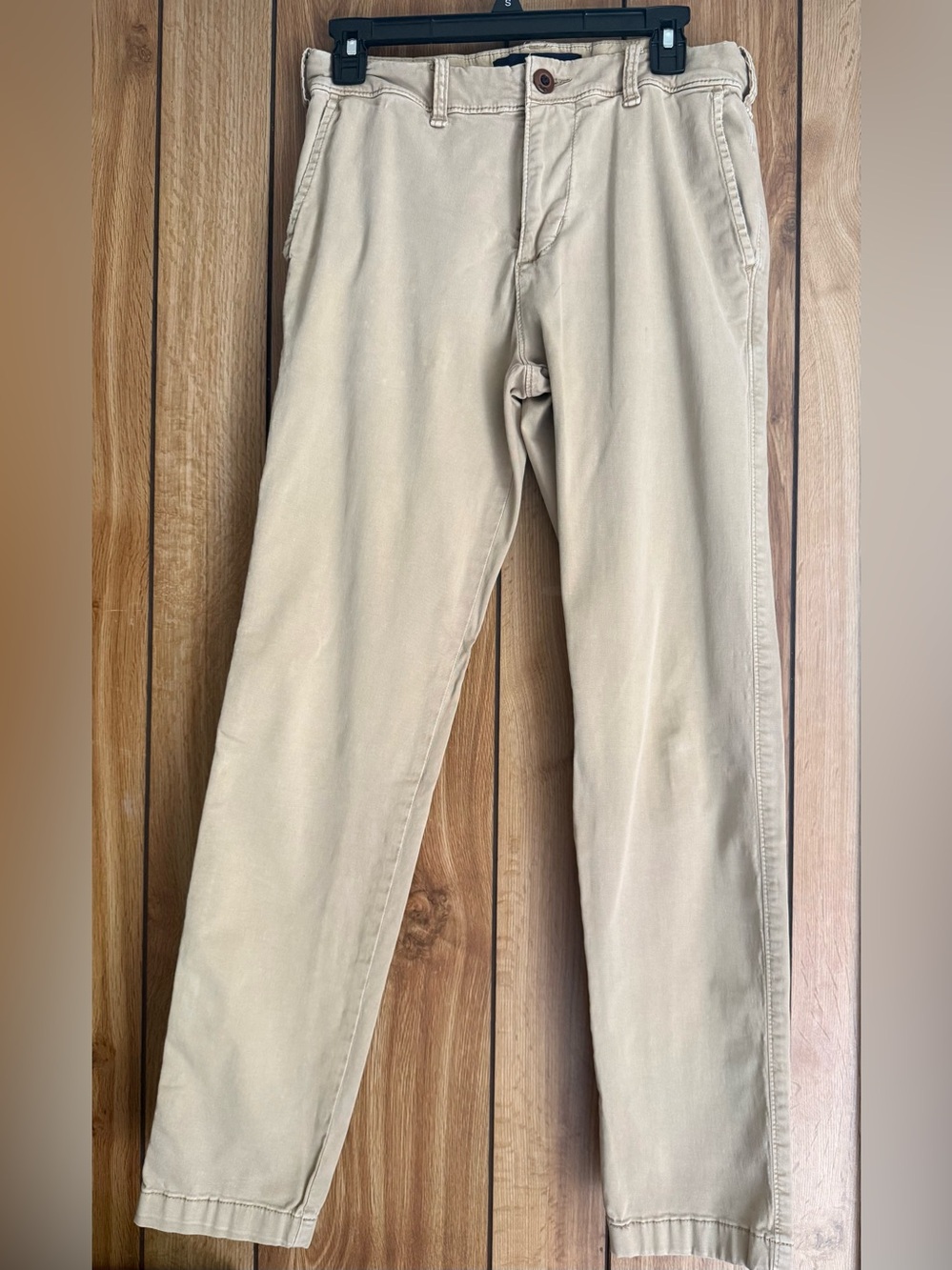 HOLLISTER SUPER SKINNY CHINO ADVANCED STRETCH Men’s Size 30”